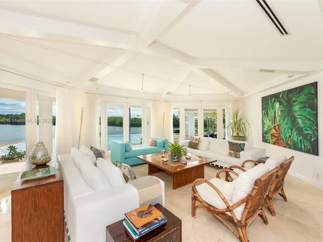 1095 Mariner Dr, Key Biscayne FL 33149