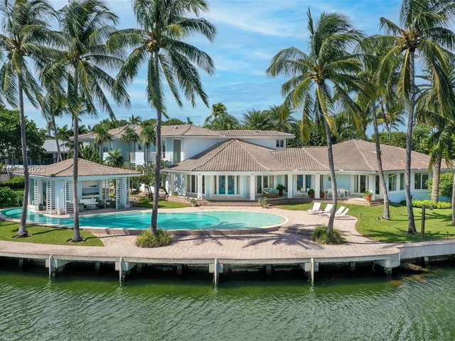 1095 Mariner Dr, Key Biscayne FL 33149