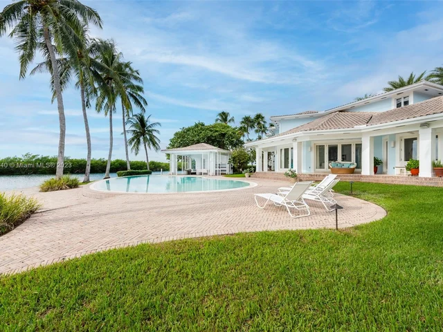 1095 Mariner Dr, Key Biscayne FL 33149