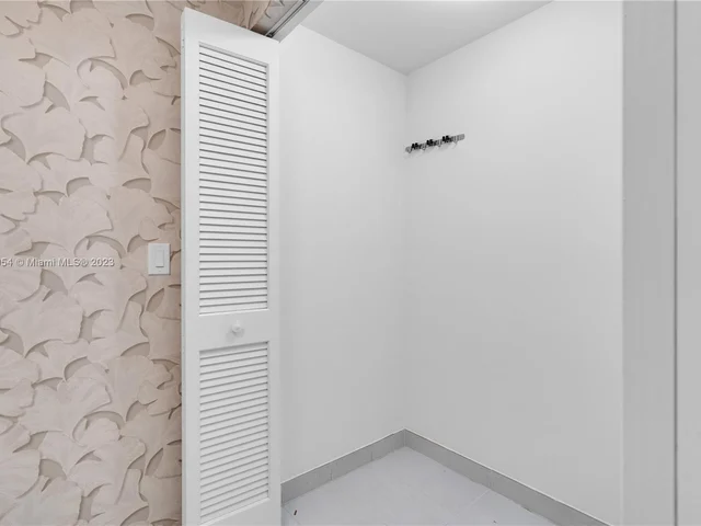 3250 NE 1st Ave # 543, Miami FL 33137