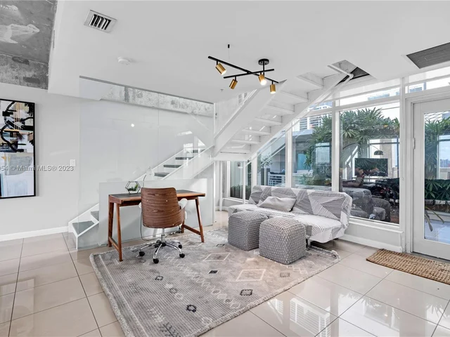 3250 NE 1st Ave # 543, Miami FL 33137