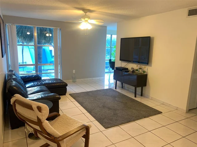 200 177th Dr # 212, Sunny Isles Beach FL 33160
