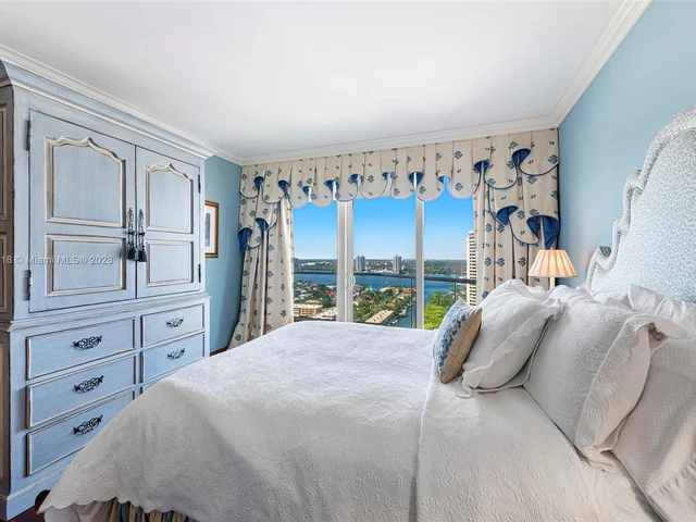 2600 Island Blvd # 2502, Aventura FL 33160