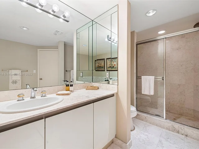 2600 Island Blvd # 2502, Aventura FL 33160