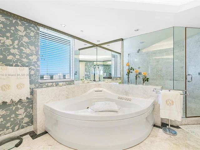 2600 Island Blvd # 2502, Aventura FL 33160