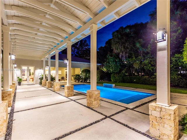 7690 Ponce De Leon Rd, Miami FL 33143