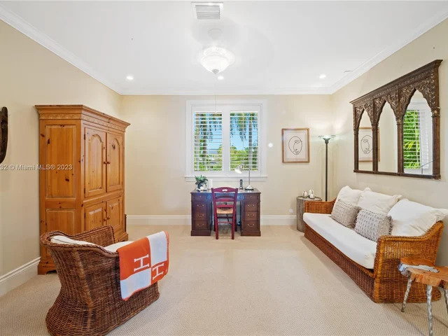 7690 Ponce De Leon Rd, Miami FL 33143