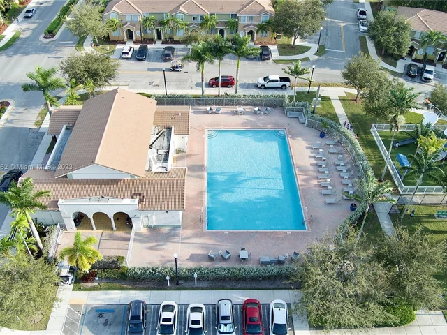 1020 SE 23rd Ter # 1020, Homestead FL 33035