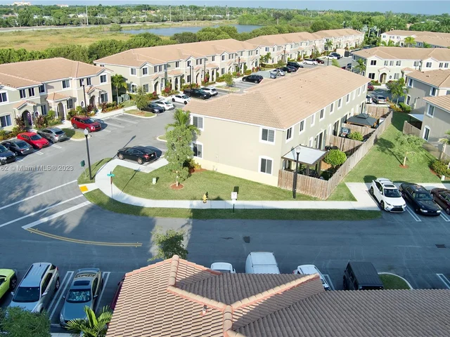 1020 SE 23rd Ter # 1020, Homestead FL 33035