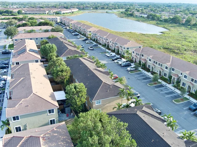 1020 SE 23rd Ter # 1020, Homestead FL 33035