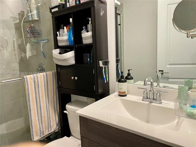 1020 SE 23rd Ter # 1020, Homestead FL 33035