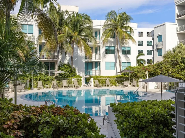 110 Washington Ave # 2420, Miami Beach FL 33139