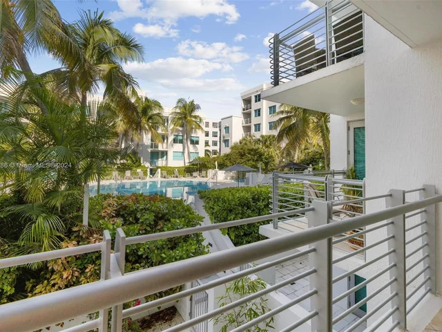110 Washington Ave # 2420, Miami Beach FL 33139