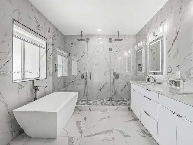 13833 SW 124th Ave Rd, Miami FL 33186