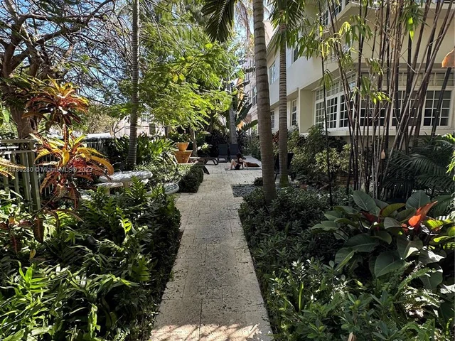 1340 Drexel Ave # 306, Miami Beach FL 33139