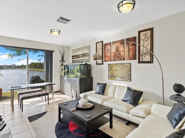 1419 NW 34th Way, Lauderhill FL 33311