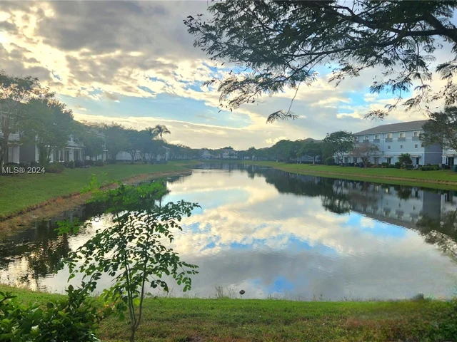 1419 NW 34th Way, Lauderhill FL 33311