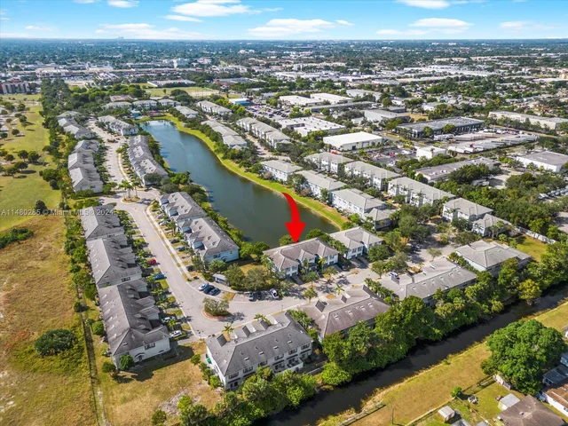 1419 NW 34th Way, Lauderhill FL 33311