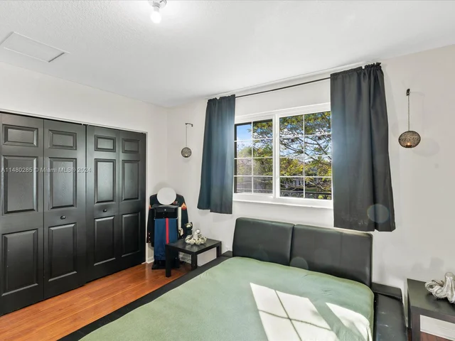 1419 NW 34th Way, Lauderhill FL 33311