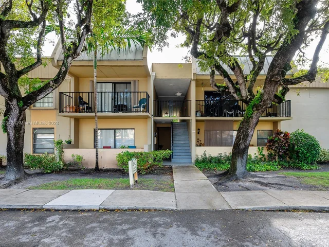 10423 N Kendall Dr # C109, Miami FL 33176