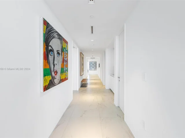 1000 Biscayne Blvd # 4901, Miami FL 33132