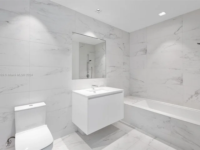 1000 Biscayne Blvd # 4901, Miami FL 33132