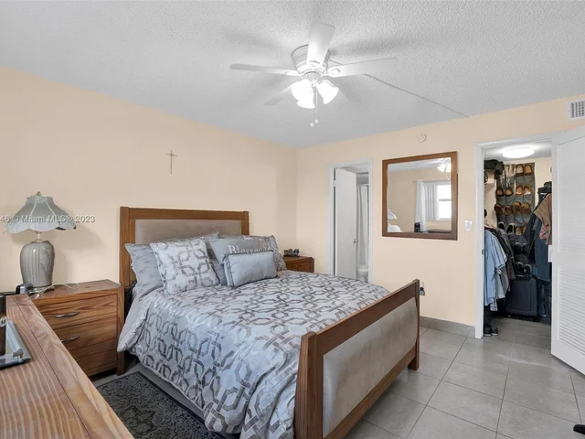 8500 Sunrise Lakes Blvd # 110, Sunrise FL 33322