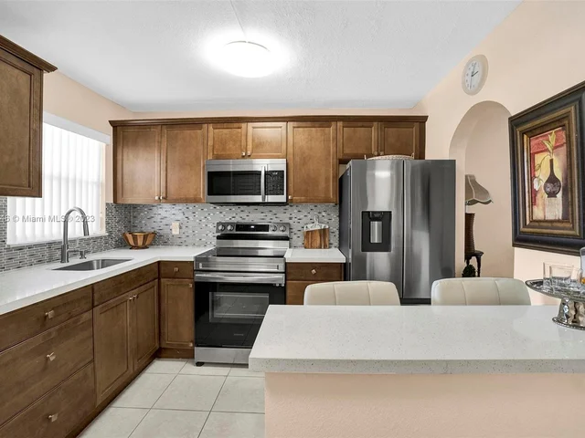 8500 Sunrise Lakes Blvd # 110, Sunrise FL 33322