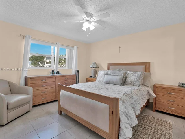 8500 Sunrise Lakes Blvd # 110, Sunrise FL 33322