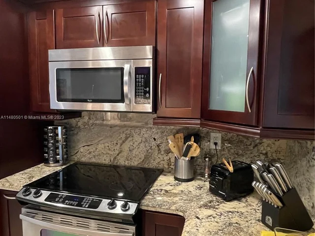 1800 NE 114th St # 1201, Miami FL 33181