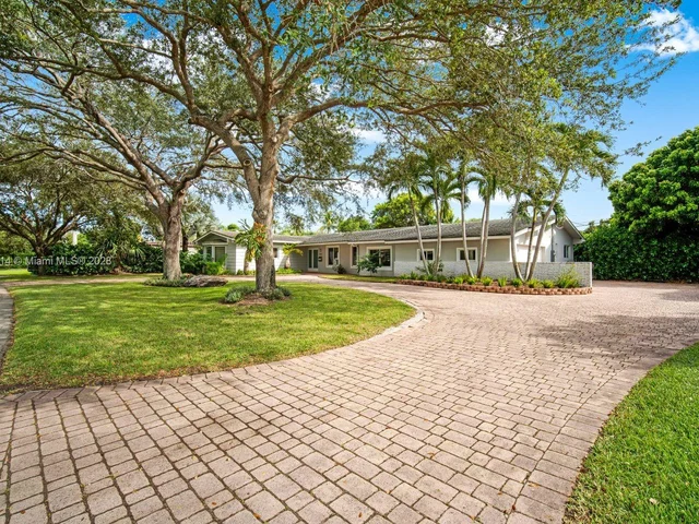 7820 SW 134 Ter, Pinecrest FL 33156