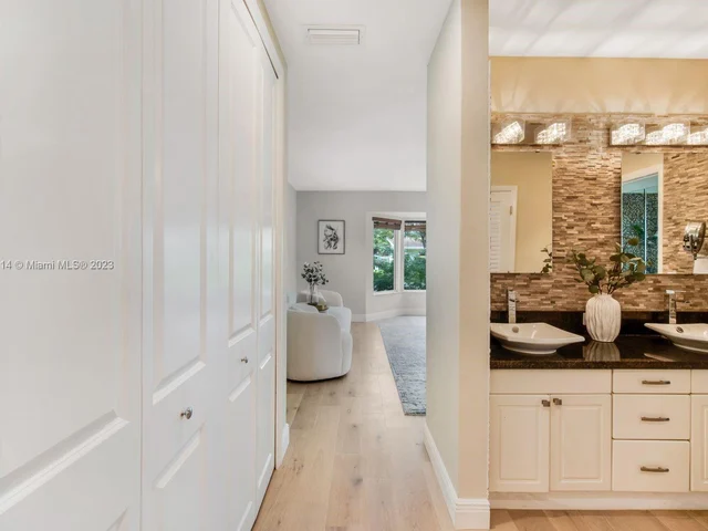 7820 SW 134 Ter, Pinecrest FL 33156