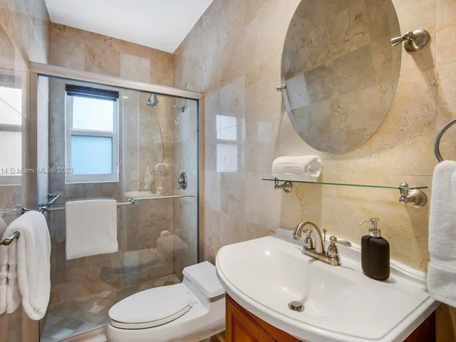 7820 SW 134 Ter, Pinecrest FL 33156