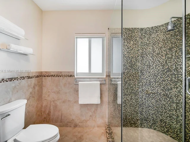 7820 SW 134 Ter, Pinecrest FL 33156