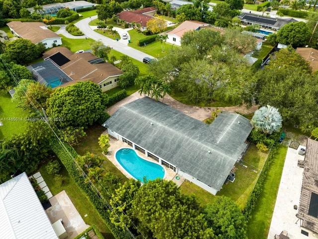 7820 SW 134 Ter, Pinecrest FL 33156