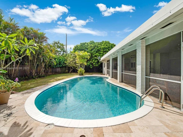 7820 SW 134 Ter, Pinecrest FL 33156