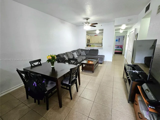 2941 Riverside Dr # 207, Coral Springs FL 33065