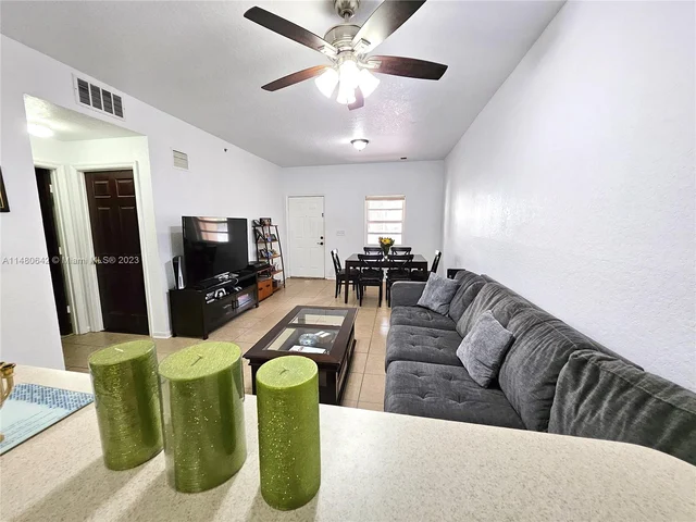 2941 Riverside Dr # 207, Coral Springs FL 33065