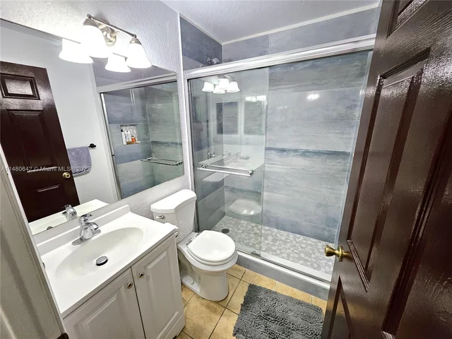 2941 Riverside Dr # 207, Coral Springs FL 33065