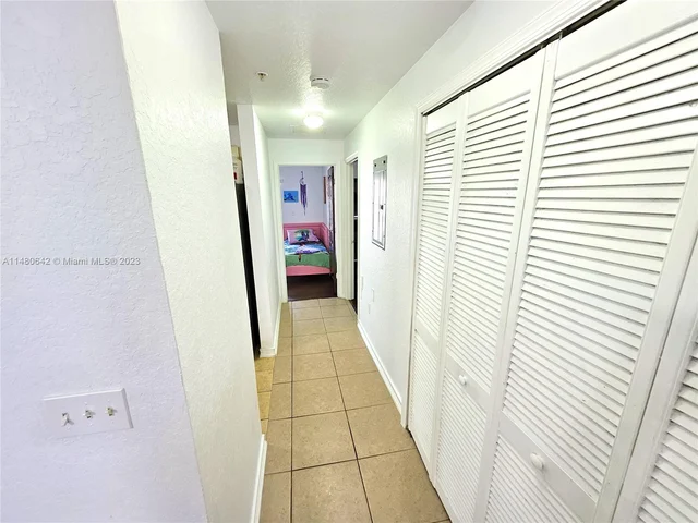 2941 Riverside Dr # 207, Coral Springs FL 33065