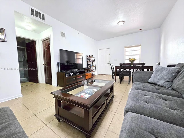 2941 Riverside Dr # 207, Coral Springs FL 33065