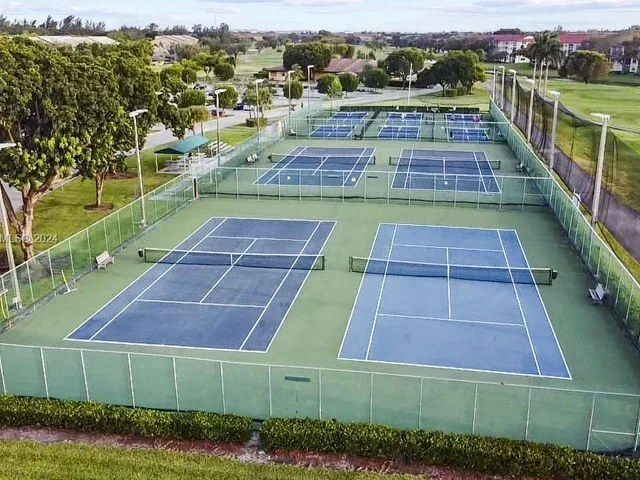 1251 SW 134th Way # 213A, Pembroke Pines FL 33027