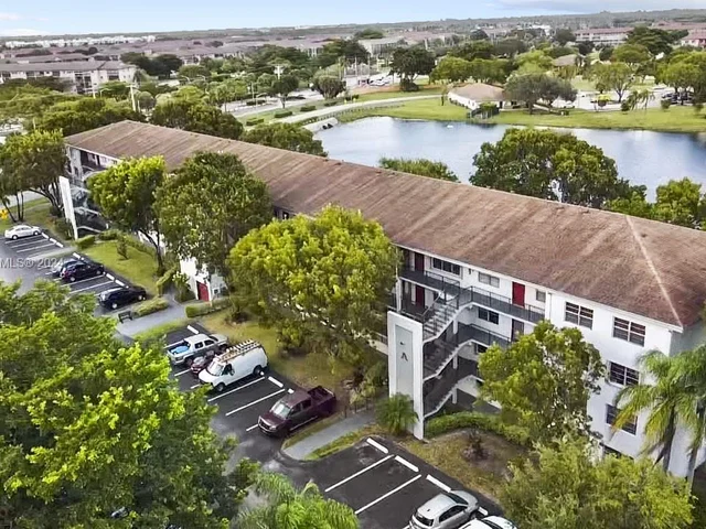 1251 SW 134th Way # 213A, Pembroke Pines FL 33027