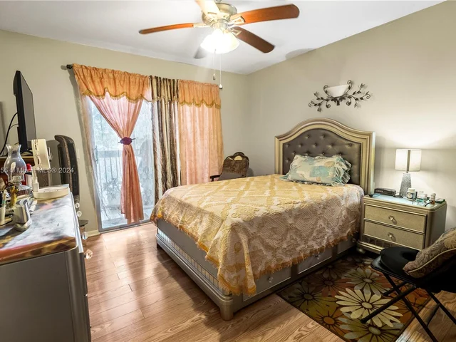 1251 SW 134th Way # 213A, Pembroke Pines FL 33027