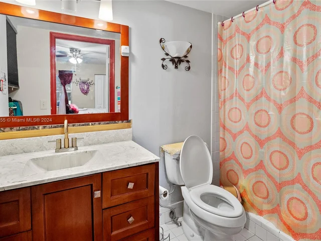 1251 SW 134th Way # 213A, Pembroke Pines FL 33027