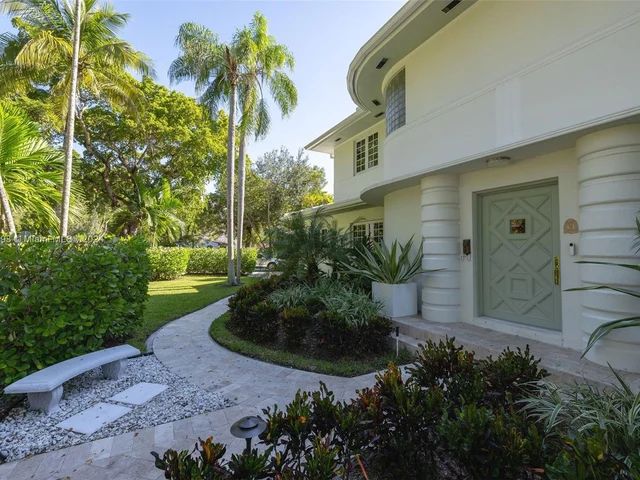 2601 De Soto Blvd, Coral Gables FL 33134