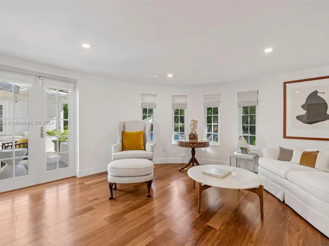 2601 De Soto Blvd, Coral Gables FL 33134