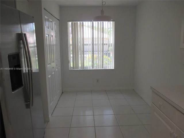 4112 Pine Ridge Ln, Weston FL 33331