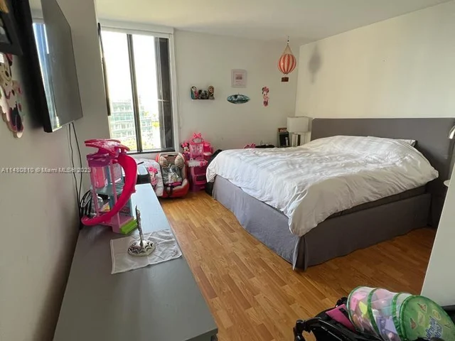 520 Brickell Key Dr # A1115, Miami FL 33131