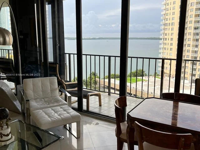 520 Brickell Key Dr # A1115, Miami FL 33131